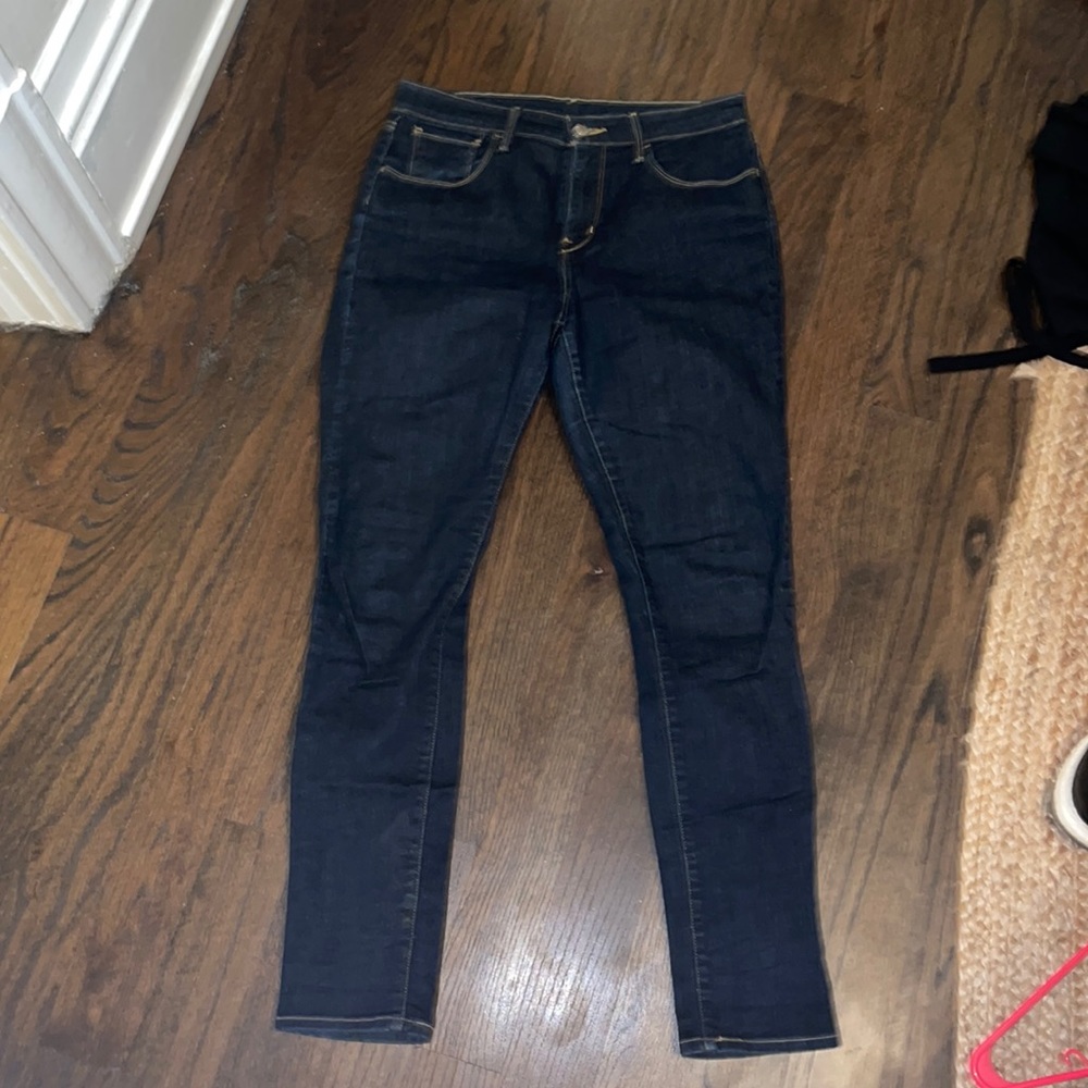 Levi’s skinny jeans. Size 30.